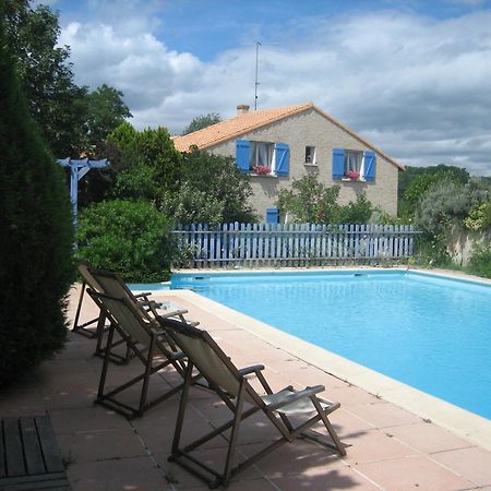 Les Pierres Blanches Bed & Breakfast Bonneuil-Matours Dış mekan fotoğraf