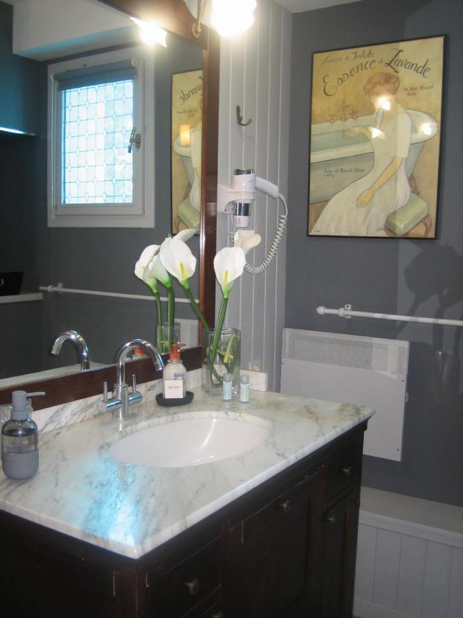 Les Pierres Blanches Bed & Breakfast Bonneuil-Matours Dış mekan fotoğraf