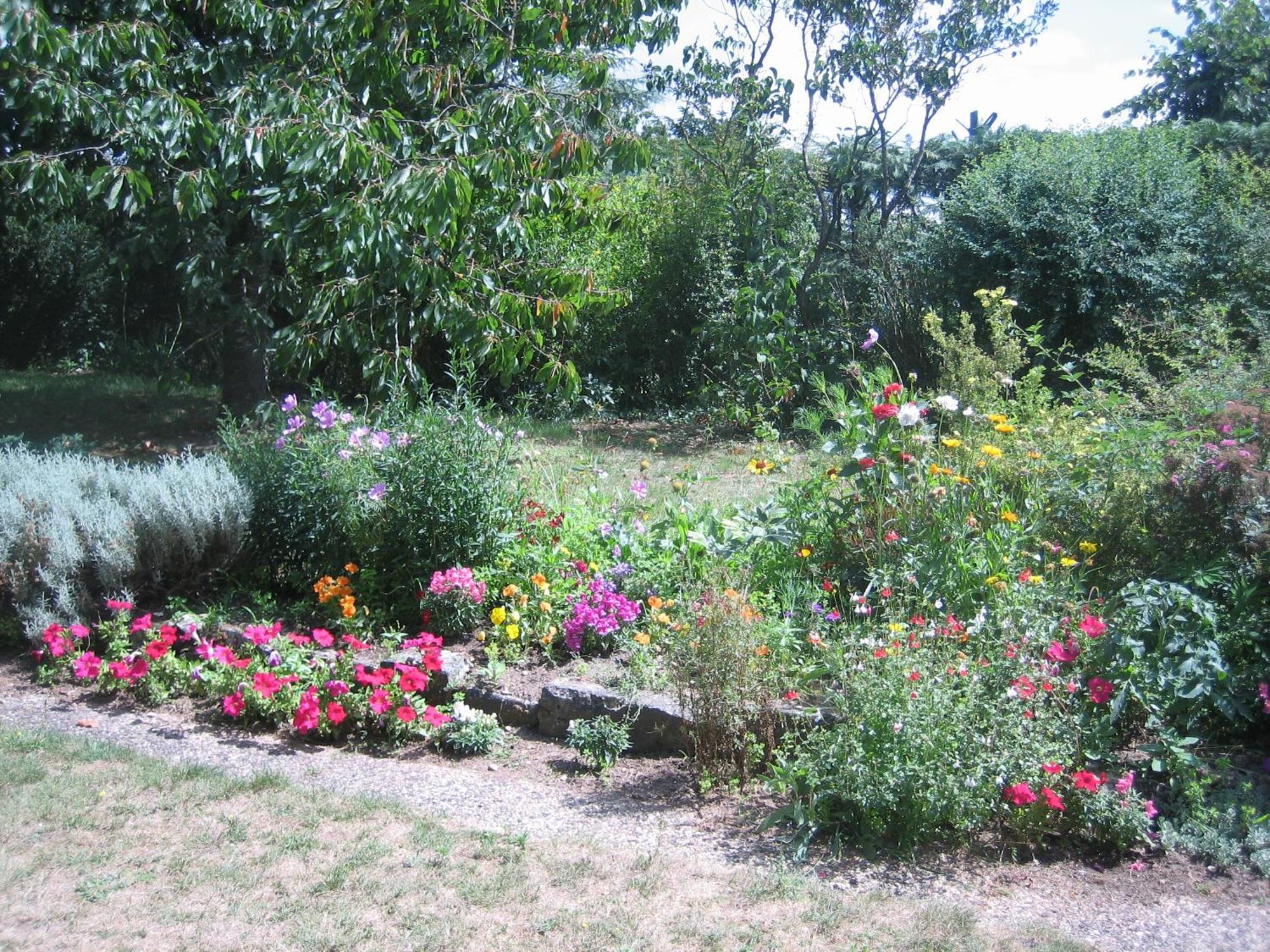 Les Pierres Blanches Bed & Breakfast Bonneuil-Matours Dış mekan fotoğraf